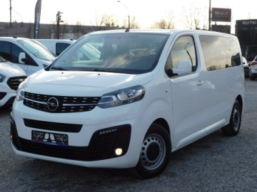 Opel Vivaro C Kombi Long 1.5 120KM 2021 Opel Vivaro HDI-120 Klima 9-osobowy Android/Apple Serwis ASO F-vat 23% 2021