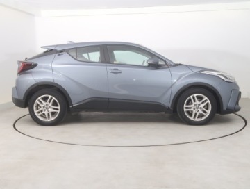 Toyota C-HR I Crossover Facelifting 1.8 Hybrid 122KM 2022 Toyota C-HR 1.8 Hybrid, Salon Polska, zdjęcie 4