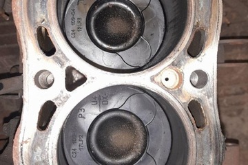 BLOK MOTORU FORD GALAXY (WA6) QXWA 2.0L DIESEL 103KW 2009