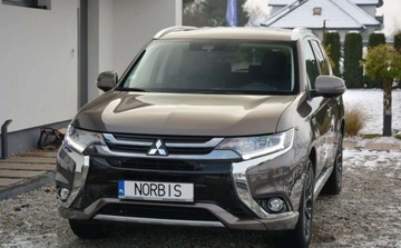 Mitsubishi Outlander III 2017 Mitsubishi Outlander Mitsubishi Outlander 2.0 4WD Top 2.0 Hybryda Plug-in, zdjęcie 10