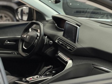 Peugeot 5008 II Crossover 1.5 BlueHDI 130KM 2020 Peugeot 5008 Allure / 7 osobowy / Kamera cofania /, zdjęcie 36