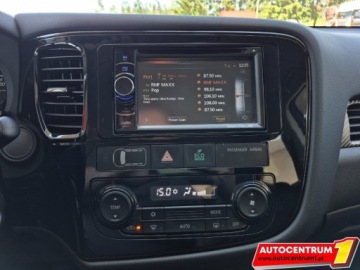 Mitsubishi Outlander III SUV Facelifting 2015 2.0 MIVEC 150KM 2015 Mitsubishi Outlander Oryginalny Przebieg Nawigacja Invite Czujniki Park, zdjęcie 22