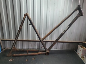 STARY ZABYTKOWY POLSKI ROWER PREDOM ROMET RAMA