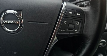 Volvo V40 II Hatchback Facelifting 2.0 D2 120KM 2018 Volvo V40 2018 r. Full LED SKORA nawigacja 2.0 Diesel 120KM, zdjęcie 17