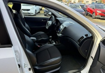 Hyundai i30 I Hatchback 1.4 109KM 2010 Hyundai i30 Rej.03.2011 1,4 109KM LPG Klimatronik 1.4 BenzynaLPG 109KM, zdjęcie 22