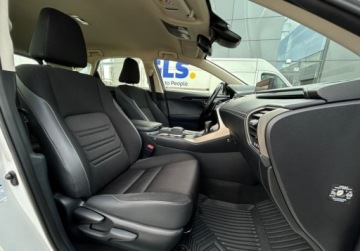 Lexus NX I SUV Facelifting 300h 197KM 2019 Lexus NX Elegance, Hak, Tempomat, Podgrzewane fotele, Rozpoznawanie znakow, zdjęcie 15