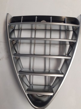 ALFA ROMEO OE 156075731 MŘÍŽKA CHLADIČŮ