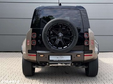 Land Rover Defender IV (L663) 2025 Land Rover Defender Land Rover Defender 4.4 P635 V8 mHEV Octa 4.4 Hybryda, zdjęcie 7