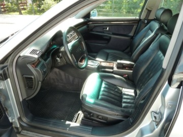 Audi A8 D2 Sedan 3.7 230KM 1996 Audi A8 AUTOMATSKORYKLIMATYZACJAXENONY 3.7 Benzyna 230KM, zdjęcie 5