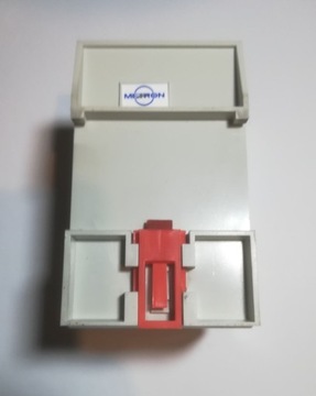 Переключатель часов и программатор времени METRON PCm 03