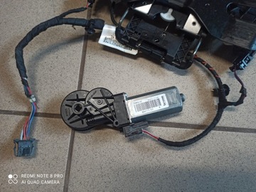 Regulacja lędźwi fotela przód Passat B7 5N0881880F