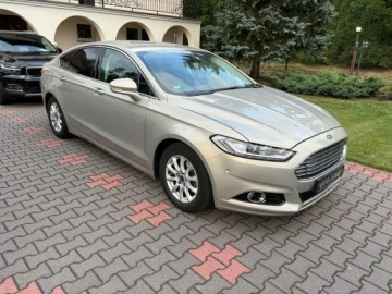 Ford Mondeo V Sedan 2.0 EcoBoost 203KM 2015 Ford Mondeo 2.0 benzyna 203 KM Automat Titanium