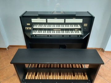 CYF ORGANY KOŚCIELNE JOHANNUS STUDIO 150 PREMIUM JEST TO MODEL POWYSTAWOWY