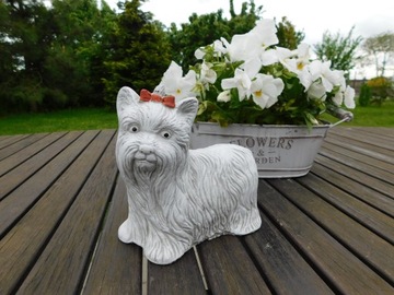 Садовая фигурка собаки Йорк Бетонная фигурка собаки