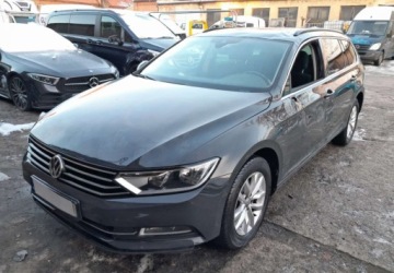 Volkswagen Passat B8 Variant 2.0 TDI BlueMotion SCR 150KM 2019 Volkswagen Passat Cena Brutto 2.0 Diesel 150KM, zdjęcie 1