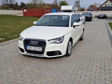 Audi A1 I 2010 Audi A1 3-drzwiowe 1.6tdi 110KM Sport Bixenon Ledy, zdjęcie 1