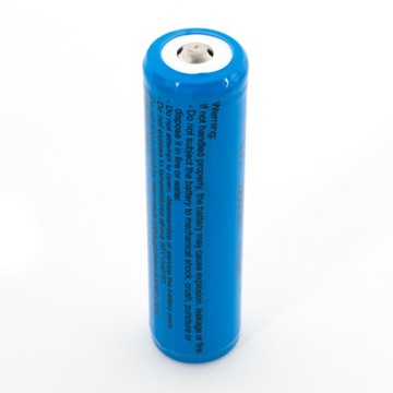 Аккумуляторный светодиодный фонарь SEAC R15 - 900 люмен