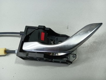 ZÁMEK DVEŘE LEVÝ PŘEDNÍ MAZDA CX3 7PIN