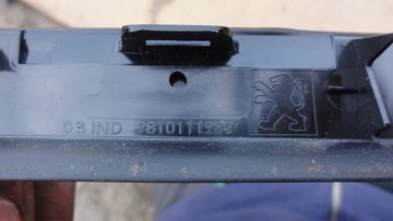 PEUGEOT 3008 5008 II 19r ОКОННАЯ НАКЛАДКА ПЕРЕДНЯЯ СПРАВА