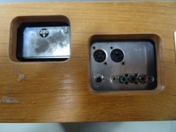 ДВУХГУСНИЧНЫЙ КАТУШЕЧНЫЙ МАГНИТОФОН TANDBERG SERIES 92