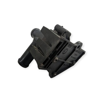 AUDI A4 B8 A5 8T ČERPADLO VODY 8K0965561A