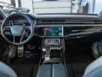 Audi A8 D5 S8 Facelifting 4.0 TFSI 571KM 2025 AUDI A8 S8 TFSI quattro Sedan 4.0 (571KM) 2025, zdjęcie 10