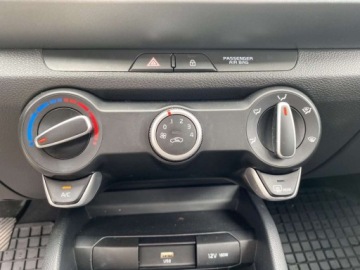 Kia Stonic I Crossover Facelifting 1.0 T-GDI 100KM 2024 Kia Stonic Salon PL 1,0 T moc 100 KM M Smart WIN Benzyna 100KM, zdjęcie 22