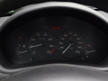 Peugeot 206 Hatchback 1.4 i 75KM 2004 Peugeot 206 1.4, Salon Polska, Klima, zdjęcie 10