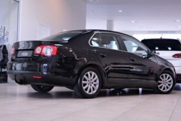 Volkswagen Jetta V 1.9 TDI 105KM 2008 Volkswagen Jetta Po wymianie rozrzadu 1.9 Diesel 105KM, zdjęcie 13