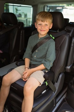 Сиденье OSANN Junior Isofix I-Size с ремнем Gurtfix Pixel Black