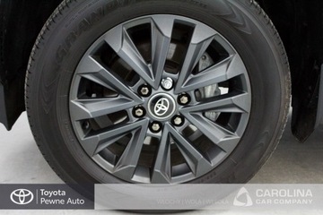 Toyota Land Cruiser VII Terenowy 5d 2.8 D-4D 204KM 2024 Toyota Land Cruiser VII (2017-) LC 2.8 D-4D 204 KM, zdjęcie 32