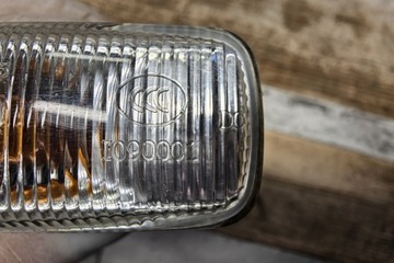 PRAVÝ SMĚROVKA BLATNÍKU CHRYSLER GRAND VOYAGER V (RT) I090001 2.8L