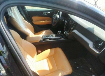 Volvo 2020 Volvo V60 Cross Country 2020, 2.0L, 4x4, T5, od ubezpieczalni 2.0 Benzyna, zdjęcie 11