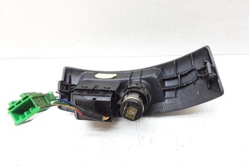 HNÍZDO 12V VOLVO V50 (MW) 8686026 2.0L DIESEL 100KW 2005