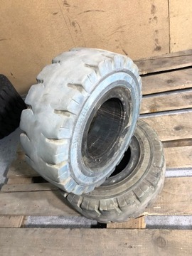 Цельнолитая шина Solideal Magnum 18X7-8