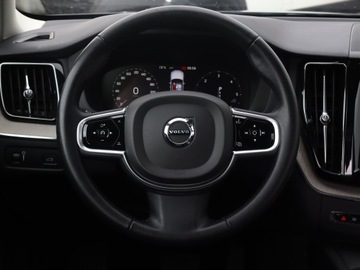 Volvo XC60 II Crossover D5 235KM 2018 Volvo XC60 D5 AWD, Salon Polska, 231 KM, 4X4, zdjęcie 20