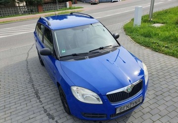 Skoda Fabia II Kombi 1.4 i 16V 85KM 2009 Skoda Fabia 1.4MPi 86KM Kombi Klima 1.4 Benzyna 86KM, zdjęcie 25
