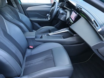 Peugeot 308 III SW 1.2 PureTech 130KM 2022 Peugeot 308 1.2 PureTech, Salon Polska, zdjęcie 8