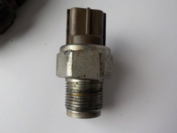 RENAULT MASTER 2.5 DCI ORG Sensor Druck des Kraftstoffsbehälters DENSO 6131 01K15 | thumb 1