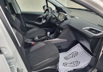 Peugeot 2008 I SUV Facelifting 1.2 PureTech 110KM 2017 Peugeot 2008 Lift SLICZNY 1.2 Benzyna 110KM Bogata Wersja ORYGINAL Zadbany, zdjęcie 8