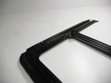 РАМА ЛЮКА КРЫШИ VW PASSAT 98- 3B0877011A