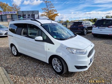 Ford Tourneo Courier I Mikrovan 1.0 EcoBoost 100KM 2016 Ford Tourneo Courier Kamera cofania Titanium Benzyna 101KM, zdjęcie 10