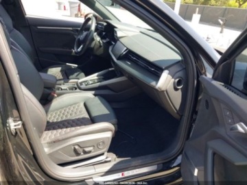 Audi A3 8Y RS Limousine 2.5 TFSI 400KM 2023 Audi RS3 Limousine TFSI Quattro S Tronic 2023 2.5 Benzyna 401KM, zdjęcie 9
