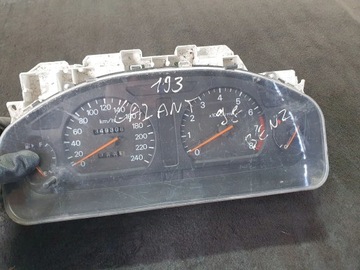 MITSUBISHI GALANT 2000 PŘÍSTROJOVÁ DESKA / TACHOMETR