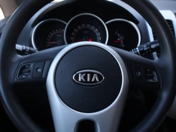 Kia Venga Mikrovan 1.4 DOHC CVVT 90KM 2011 Kia Venga 1.4 CVVT, Salon Polska, 1. Właściciel, zdjęcie 11