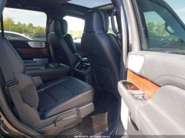 Lincoln Navigator III 2024 Lincoln Navigator Reserve 4x4, po gradobiciu 3.5 Benzyna 440KM, zdjęcie 10