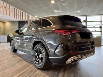 Mercedes GLC C254/X254 2025 MERCEDES-BENZ GLC 200 d 4-Matic AMG Line 2.0 (163KM) 2025, zdjęcie 2