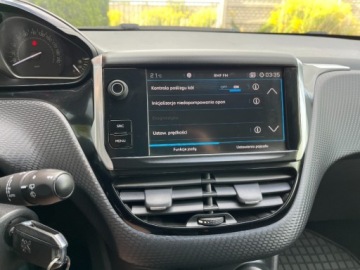 Peugeot 2008 I SUV Facelifting 1.2 PureTech 82KM 2018 Peugeot 2008 1.2 benzyna 82 KM zarejestrowany w PL zadbany mozliwa zam, zdjęcie 12