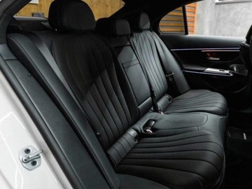 Mercedes Klasa E W214 Sedan 2.0 220d 197KM 2025 E Klasa 220 d 4-Matic AMG 2.0 (197KM) 2025, zdjęcie 18