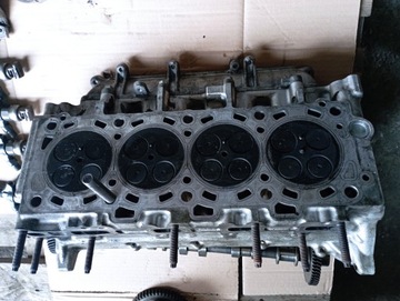 LAND CRUISER 200 4.5 V8 HLAVA PRAVÁ